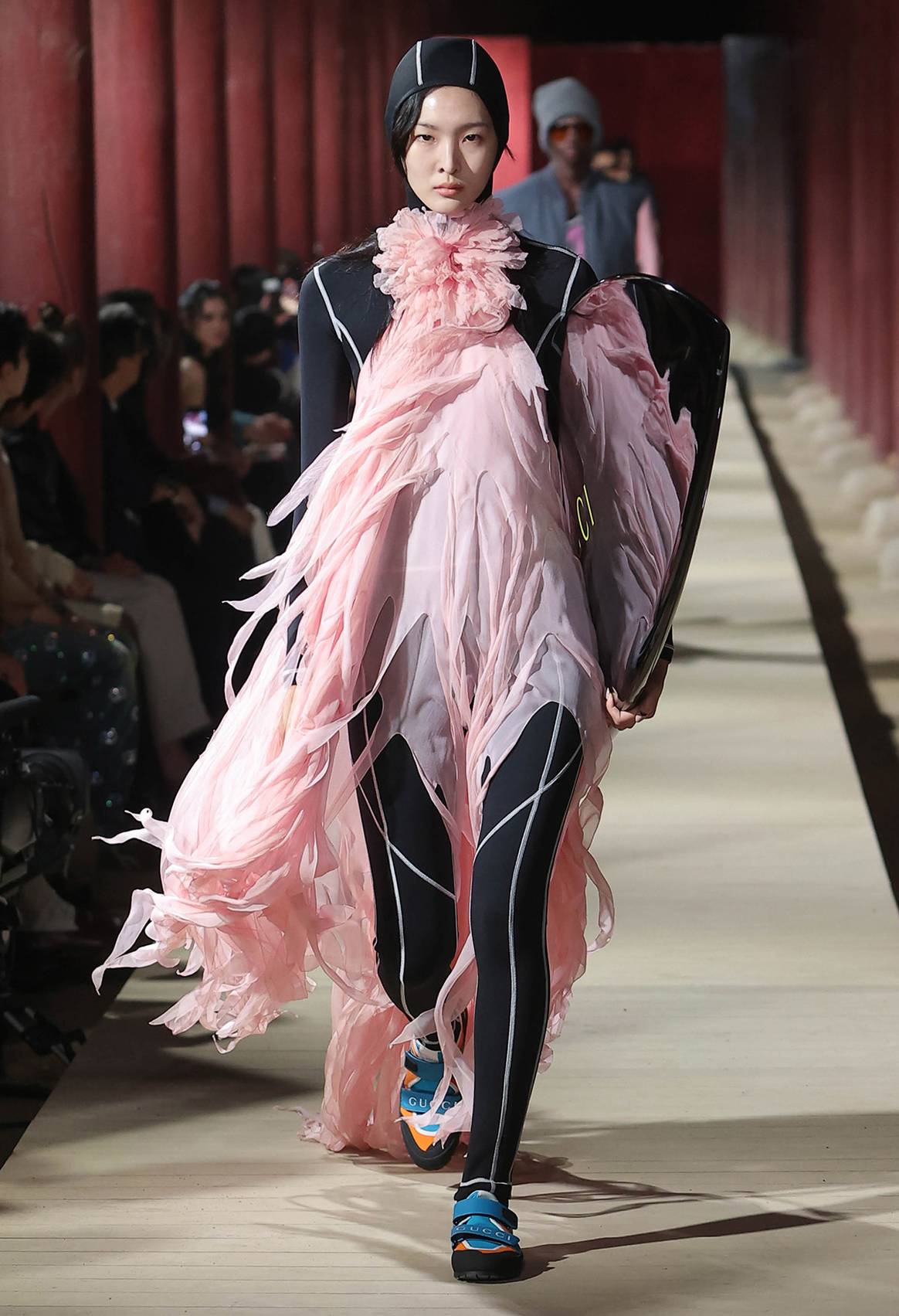 Photo Credits: Gucci, desfile de presentación en Seúl de la colección Crucero 2024. Fotografía de cortesía.