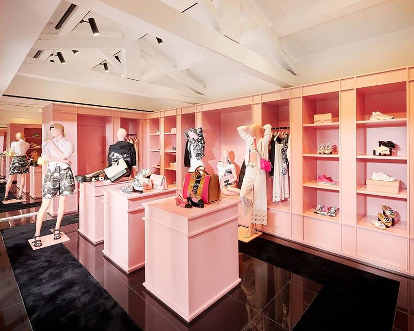 Chanel se encomienda al turismo de lujo y regresa a Saint-Tropez
