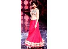 Jyotsana Tiwari showcases ‘Elohim’