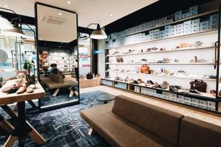 Manfield opent eerste Belgische winkel