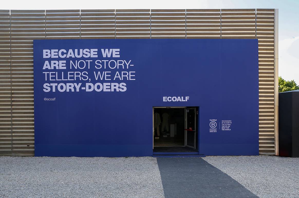 Espacio expositivo de Ecoalf durante la 108ª edición de Pitti Uomo de junio de 2025.