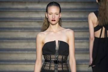 Fashion Week: Las joyas de la Corona británica inspiran a Julien Macdonald