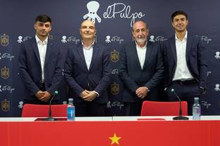 El Pulpo amplía su colaboración con la RFEF y vestirá de traje a la Selección Española de Fútbol