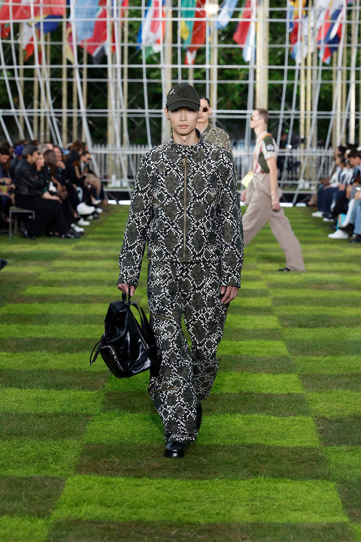 Louis Vuitton, colección moda-hombre para la temporada Primavera/Verano 2025.
