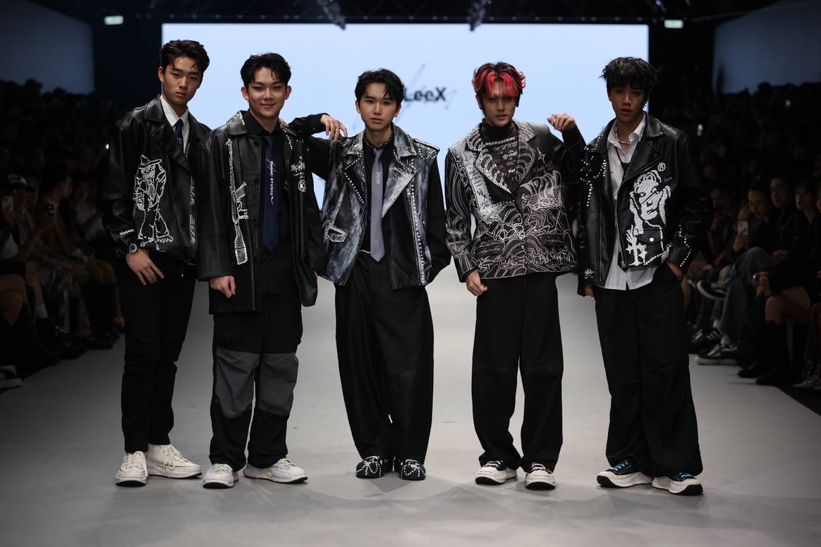 Taiwanese boy band Acqua at WooLeeX's AW24 show.