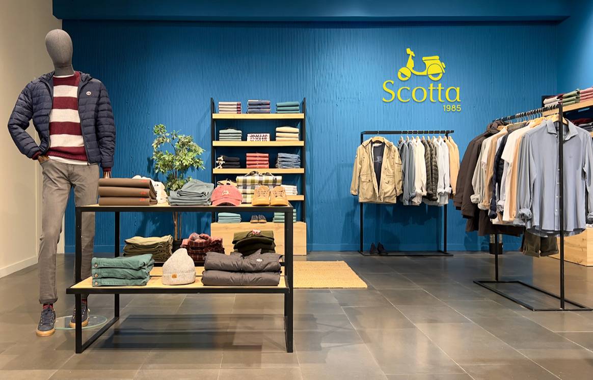 Photo Credits: Interior de la nueva tienda de Scotta 1985 en La Coruña. Fotografía de cortesía.