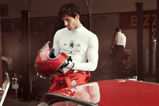 Tommy Hilfiger se prepara para la campaña de otoño 2025 abriendo “The Hilfiger Racing Club”