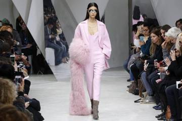 Young designers shine at start of Paris Fashion Week