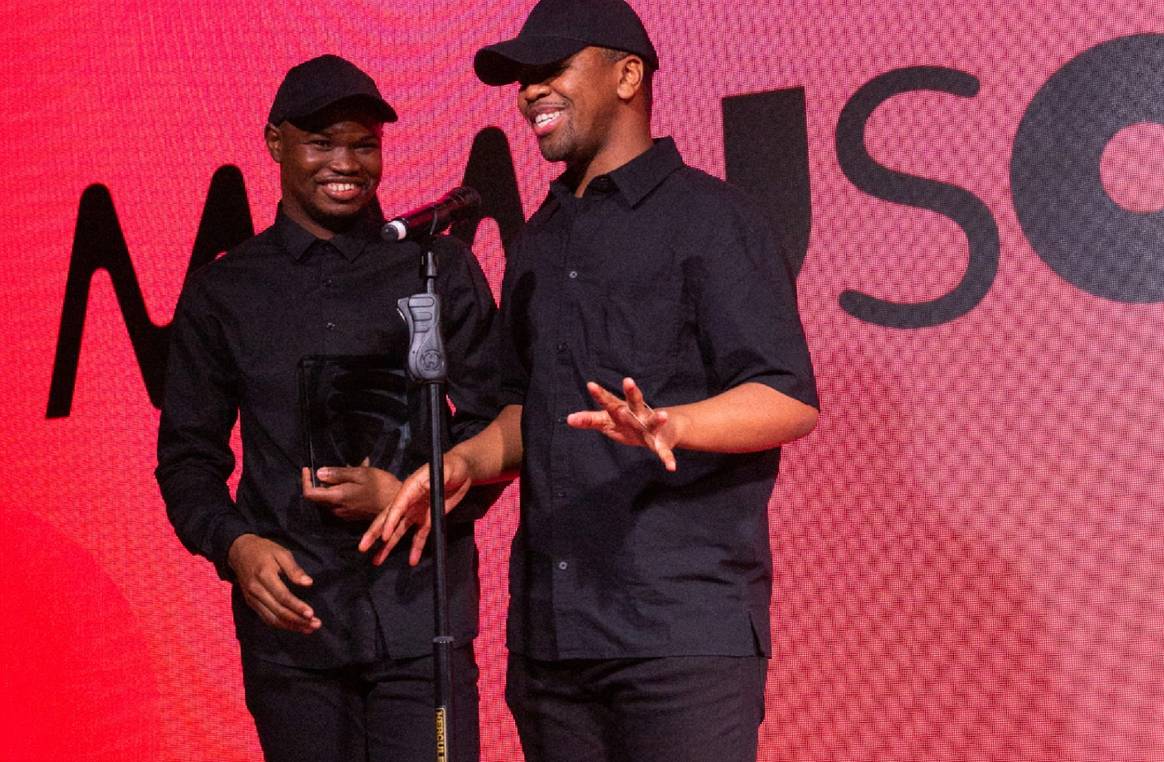 Mmusomaxwell receives Karl Lagerfeld Price for Innovation
