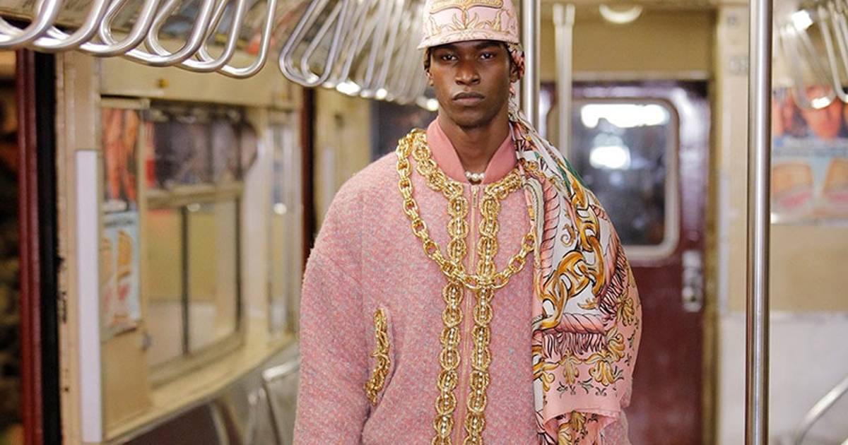 moschino subway