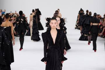 Tijeretazo de Viktor & Rolf a la Alta Costura en París