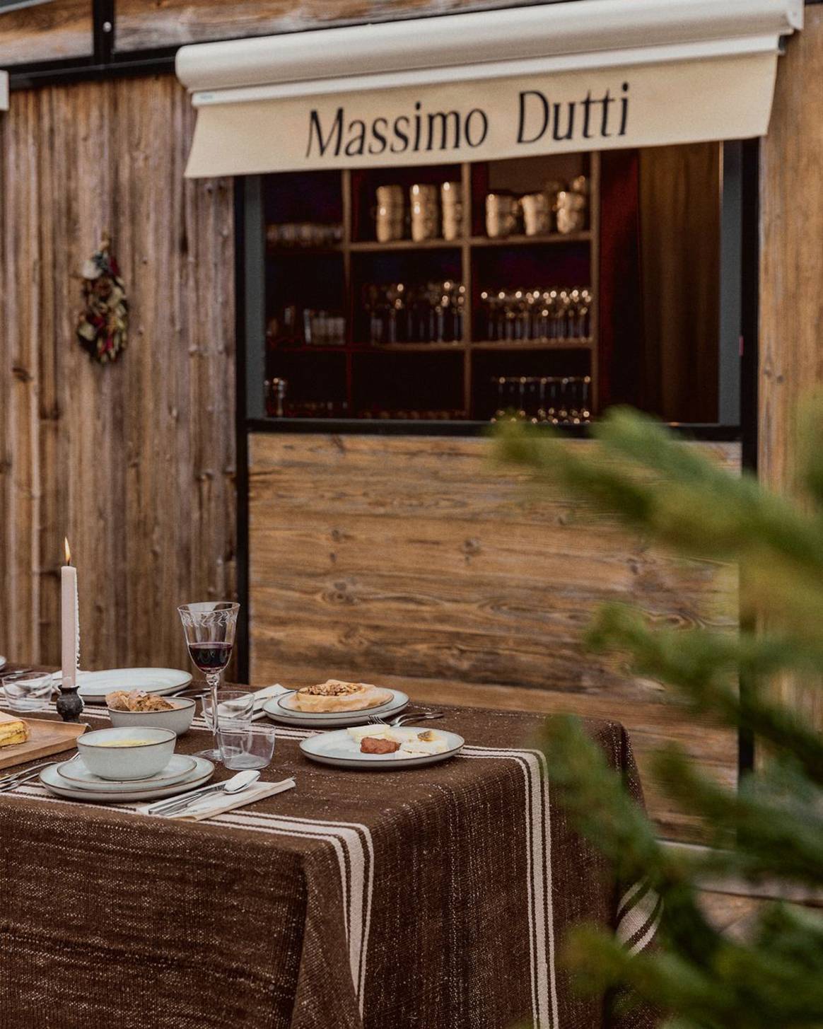 “Pop-up” de temporada “Off Piste” de Massimo Dutti en Verbier (Suiza).