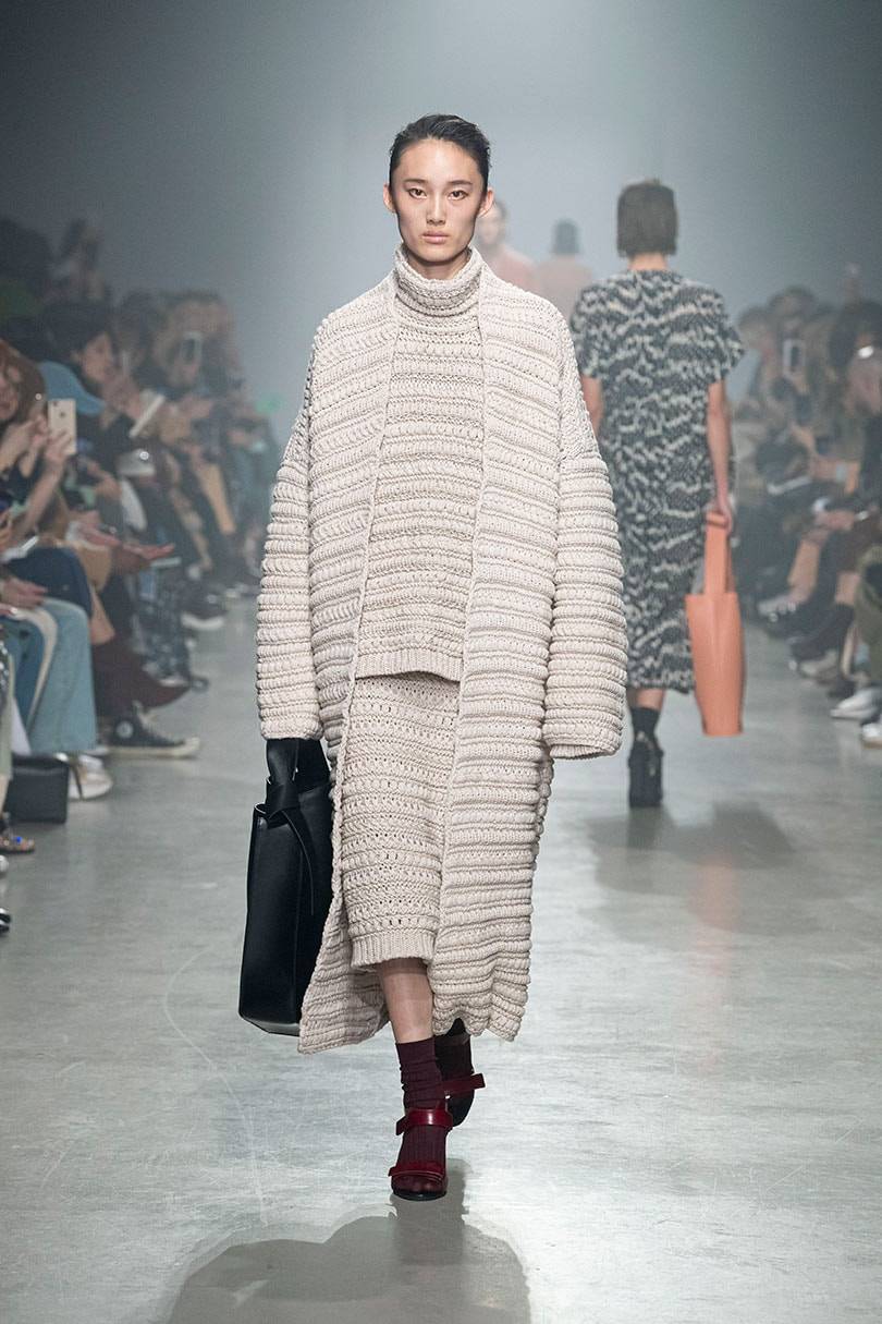 Christian Wijnants FW20, poëtisch palet van zachtheid en souplesse