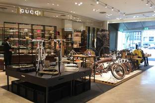 Ladenbauer Schwitzke eröffnet Bike Pop-Up Fläche bei Breuninger