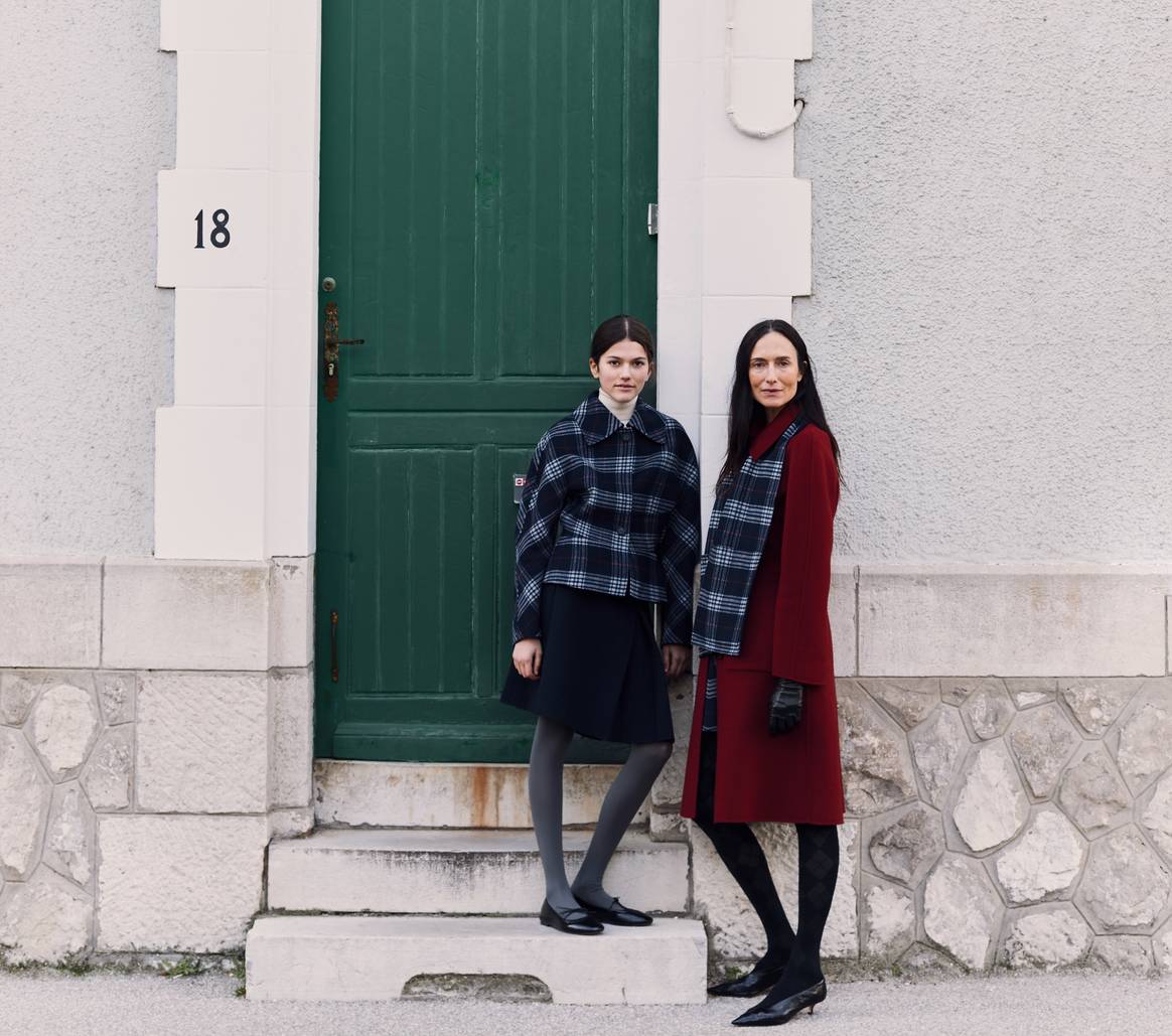 AliciaAudrey brengt de ruit terug met statement coats