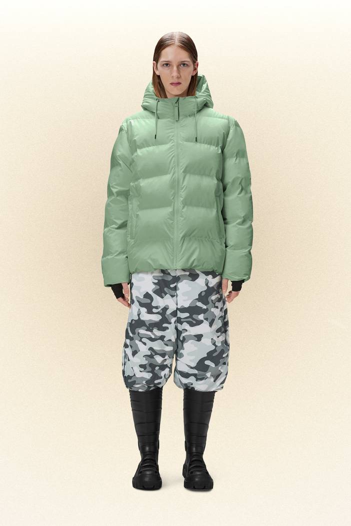 Alta Puffer Jacket - Black | Rains