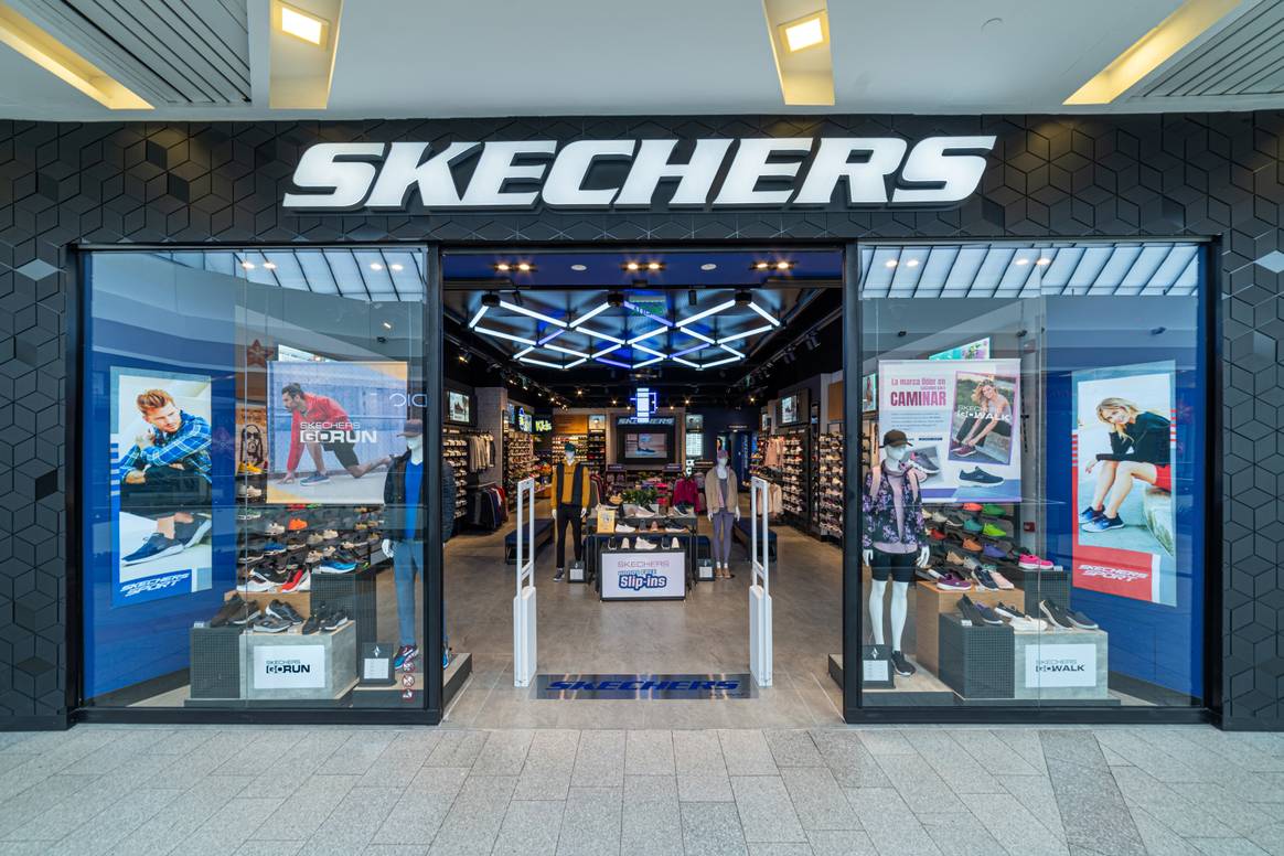La tienda número 5.000 abrió sus puertas en Bogotá, Colombia.