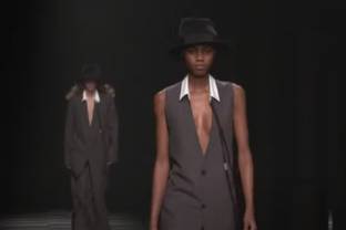 Video: Ann Demeulemeester at Paris Fashion Week