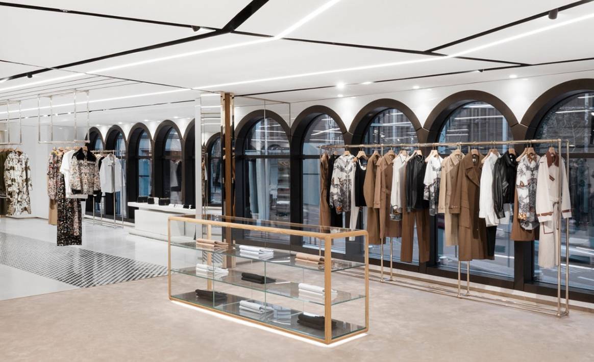 Más “british”, más lujo: Burberry abre las puertas de su nueva flagship de Londres