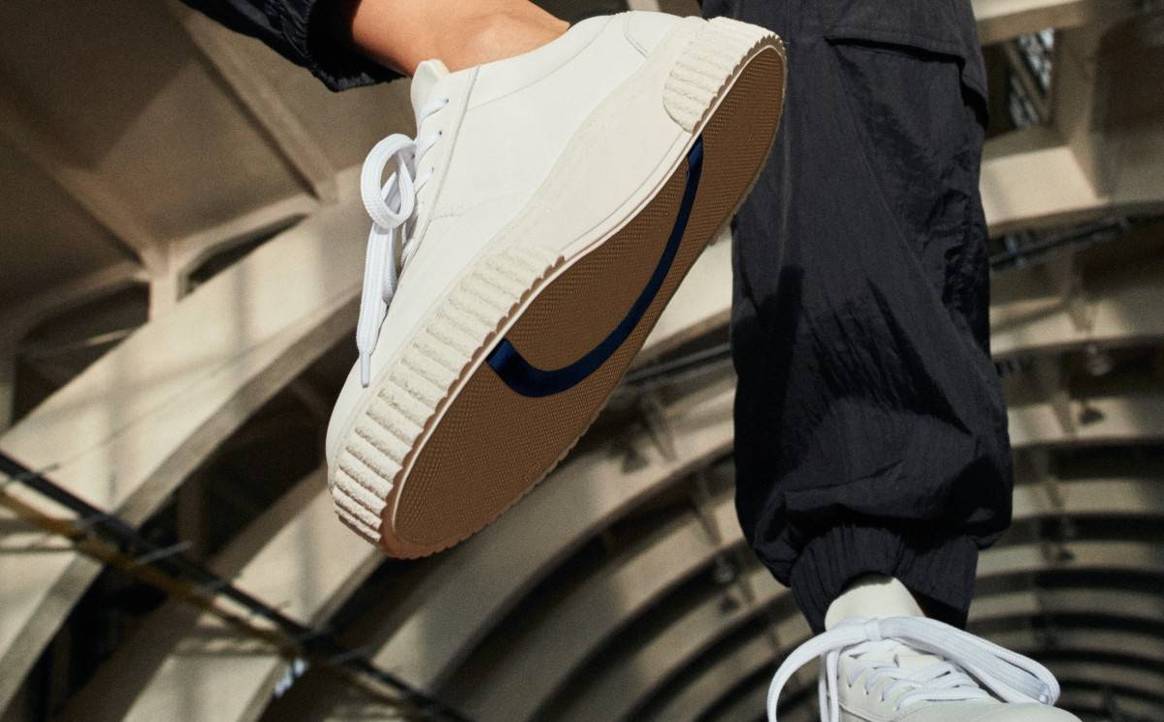 Uniseks sneakers ontworpen door H&M x Good News. Credit: H&M, Good News