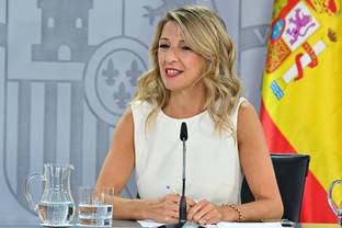 Moda España carga contra Yolanda Díaz por la polémica del “bolso falsificado” y reclama al Gobierno “acciones contundentes”