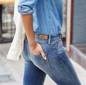 Collection image Signature by Levi Strauss & Co.