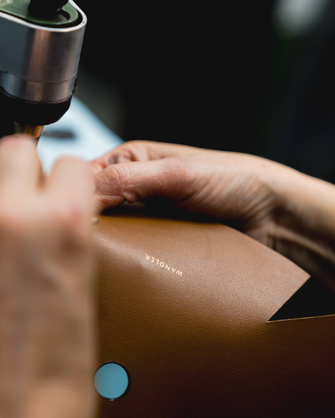 All loose parts leather are attached to each other by hand.