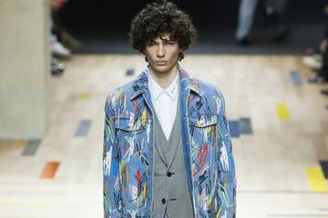 Dior se fixe un objectif de 2000 millions d'euros de chiffre d'affaires pour 2015