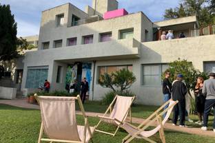 Wie sich das Hyères-Festival finanziert: hinter den Kulissen der 38. Ausgabe