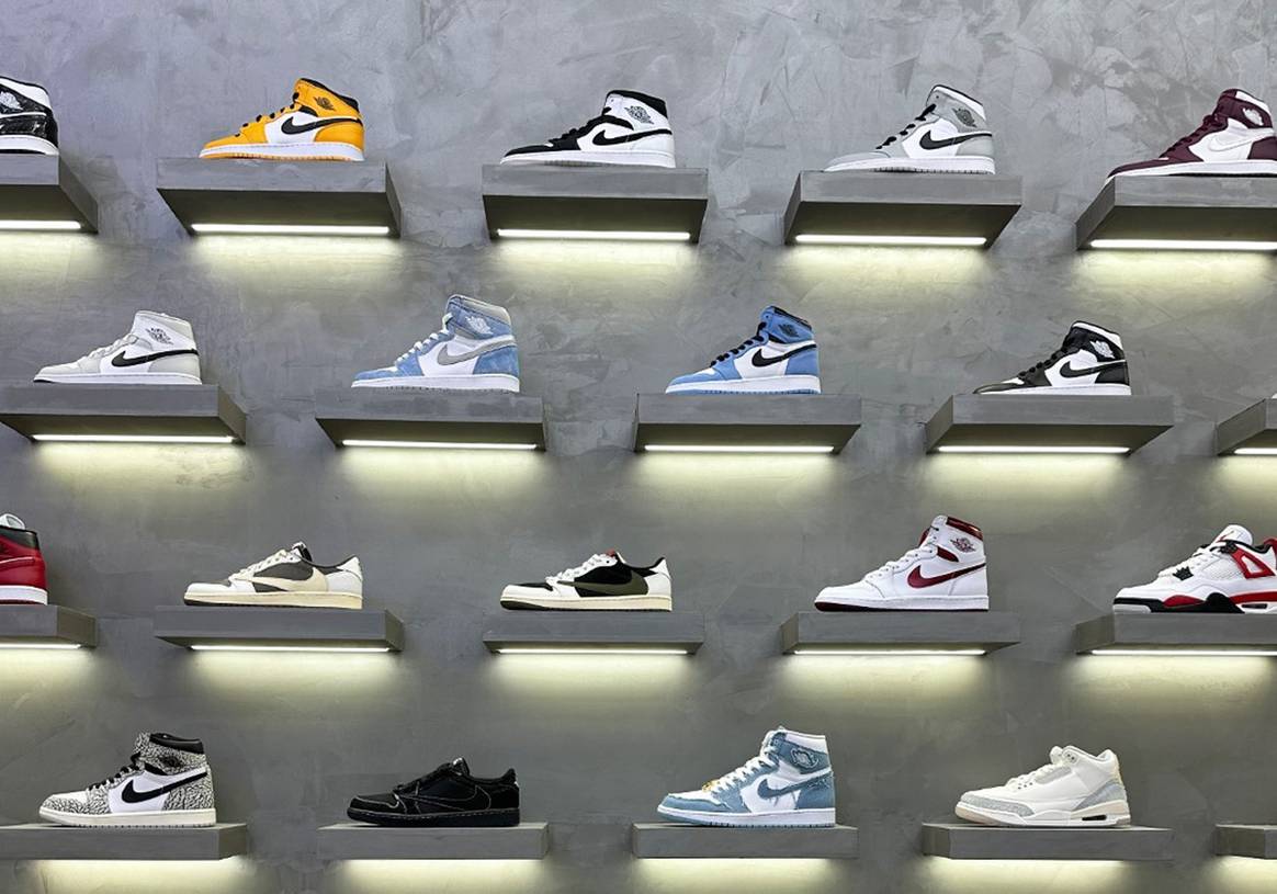 Tienda de Newcop en el número 19 de la rue du Temple de París (Francia).