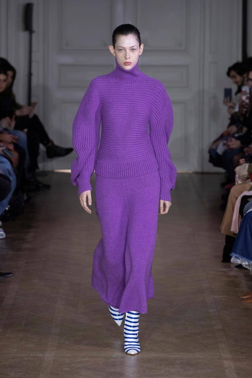 Christian Wijnants AW19 introduceert nostalgisch kleurenspel en virtuoze tailoring