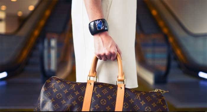 eBay launches authentication service against fake luxury goods