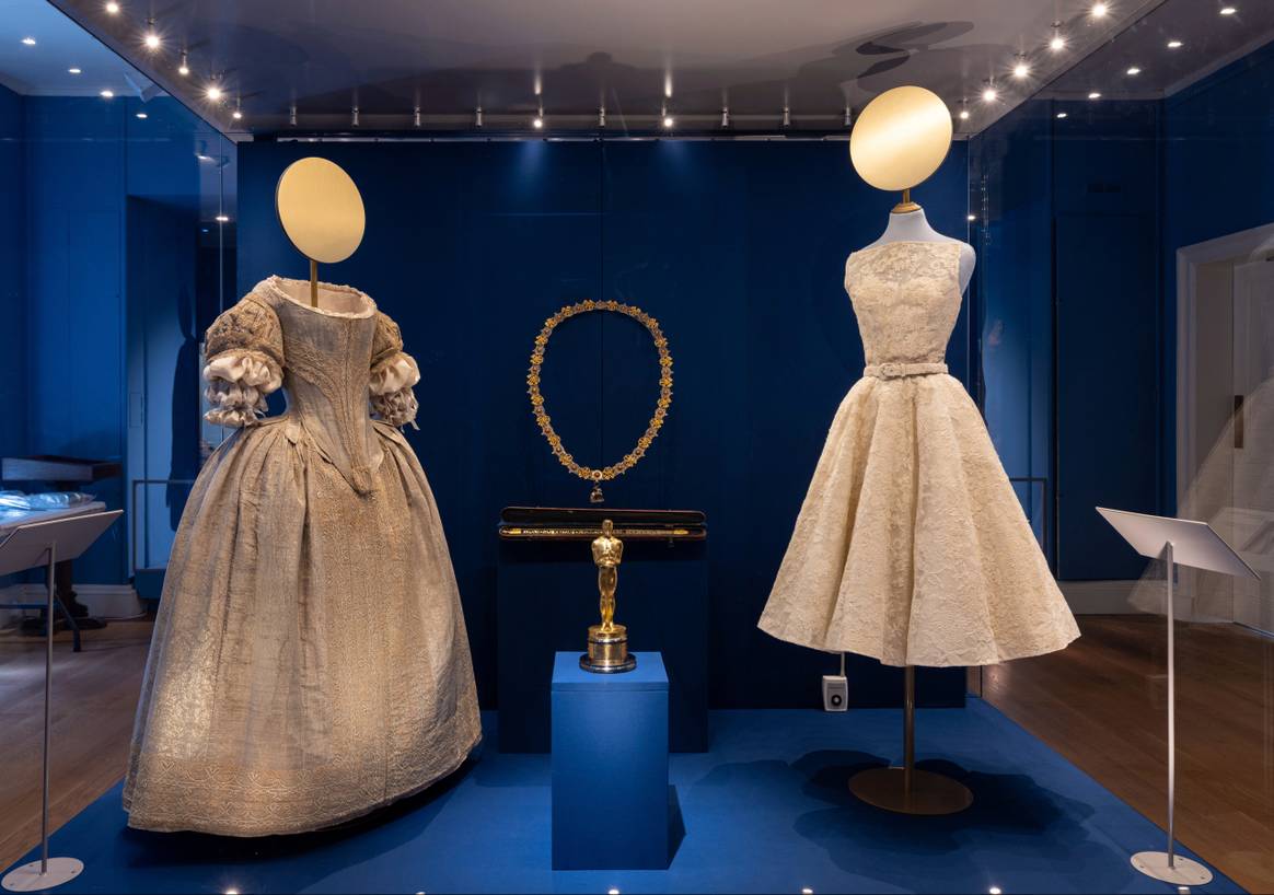 Foto: Historic Royal Palaces; Crown to Couture tentoonstelling