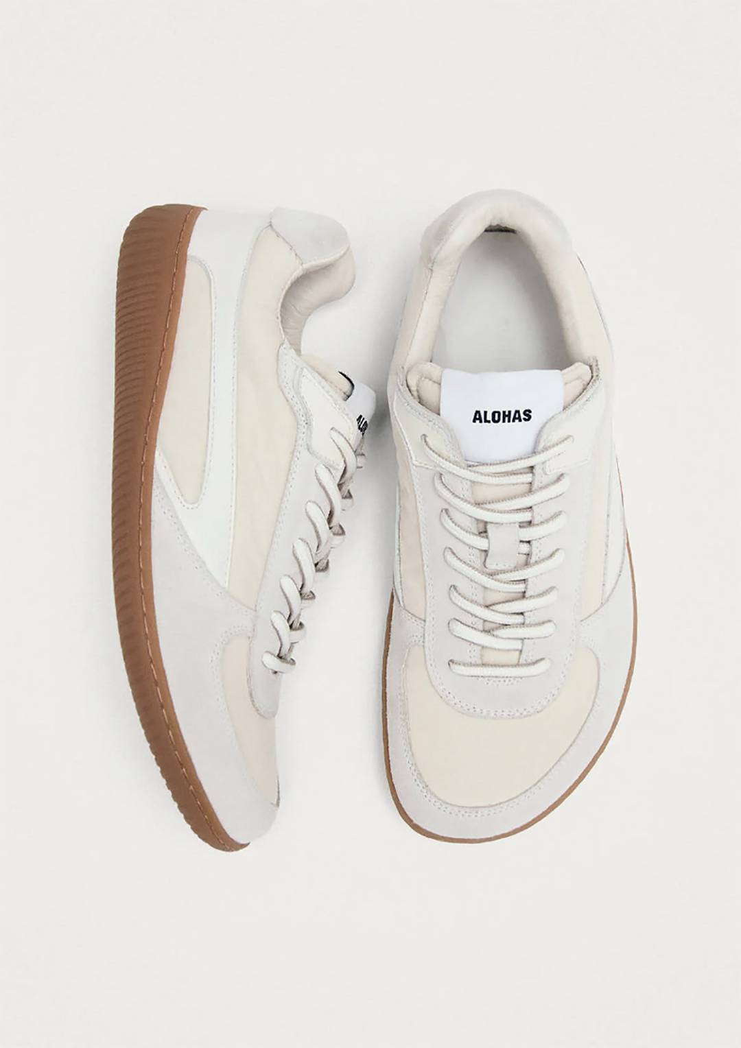 Modelo Tb.83 “barefoot” de Alohas.