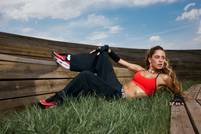 Tini Stoessel se une a Under Armour, abanderando una nueva era de rendimiento y autoexpresión