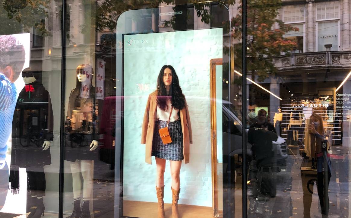 C&A debuteert 'Tiktok etalage' in België