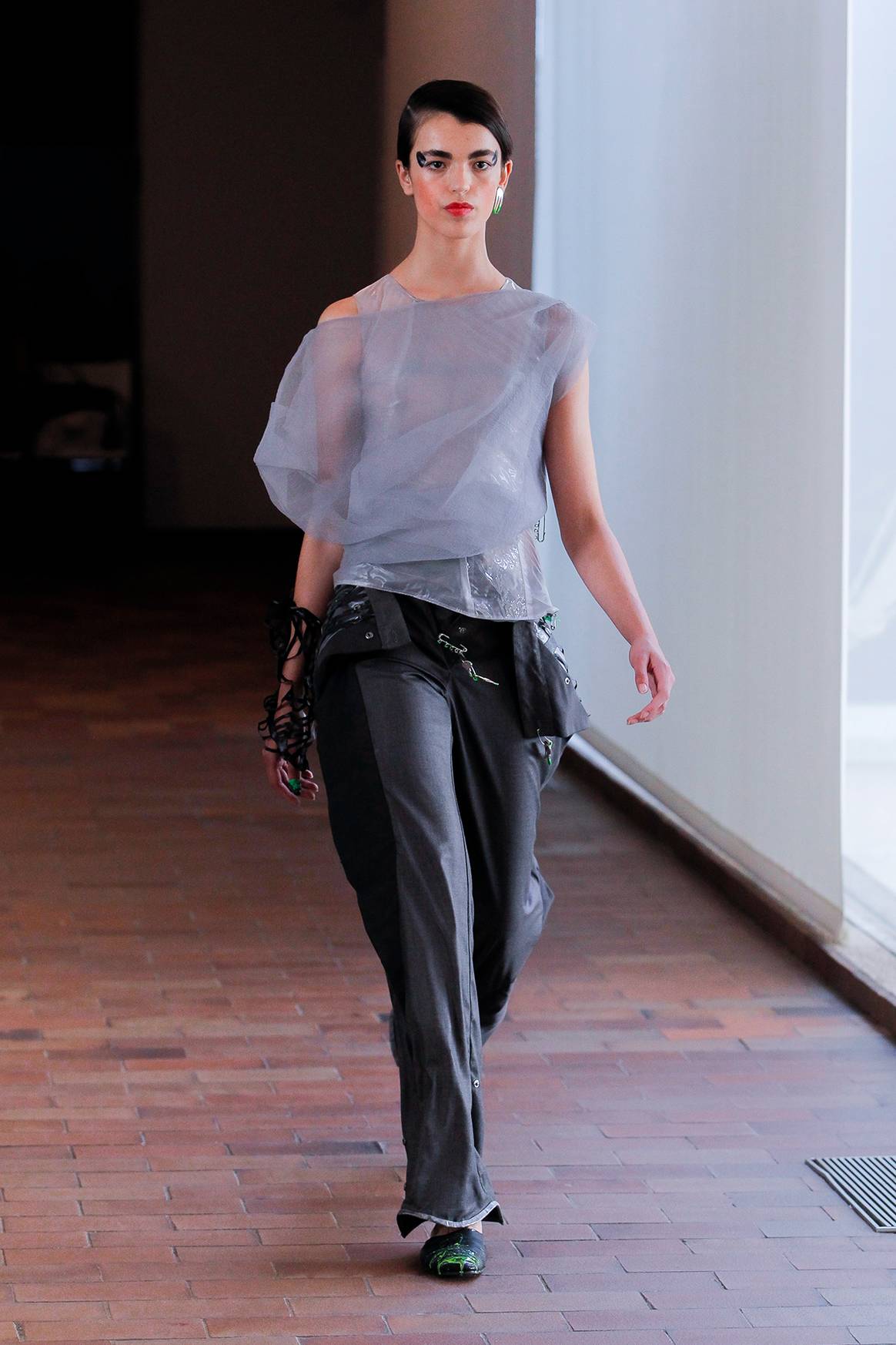 Photo Credits: Catalina Vasiliu, colección final de Grado en “Fashioners of the world”.