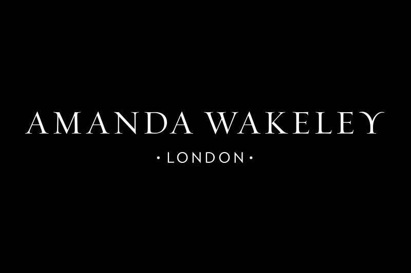 Podcast-Die-britische-Designerin-Amanda-Wakeley-spricht-mit-Jo-Good-ber-Mode-f-r-zierliche-Frauen