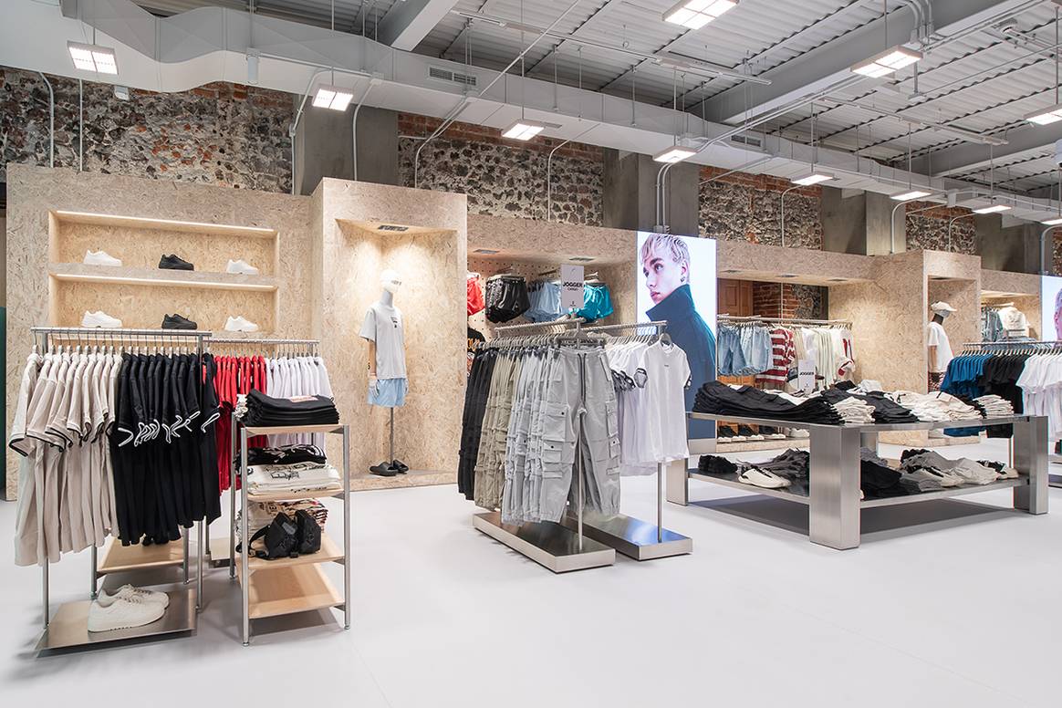 Tienda de Bershka en la avenida Francisco I. Madero de Ciudad de México (México).