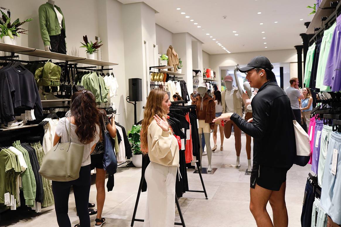 Photo Credits: Nueva tienda de Lululemon en el número 65 del Paseo de Gracia de Barcelona, fotografía de cortesía.