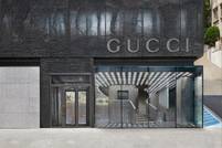 Gucci ousts chief designer De Sarno, exit creates new 'uncertainty' 