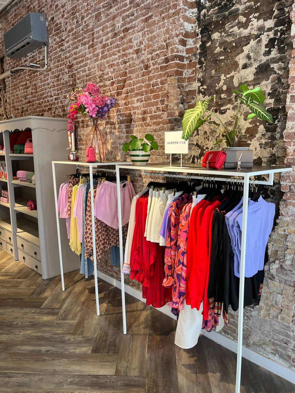 Van Beuzekom Mode opent Essentials by Van Beuzekom. Beeld: Van Beuzekom Mode