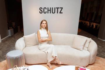 Schutz contrata Marina Larroude para atuar nos EUA