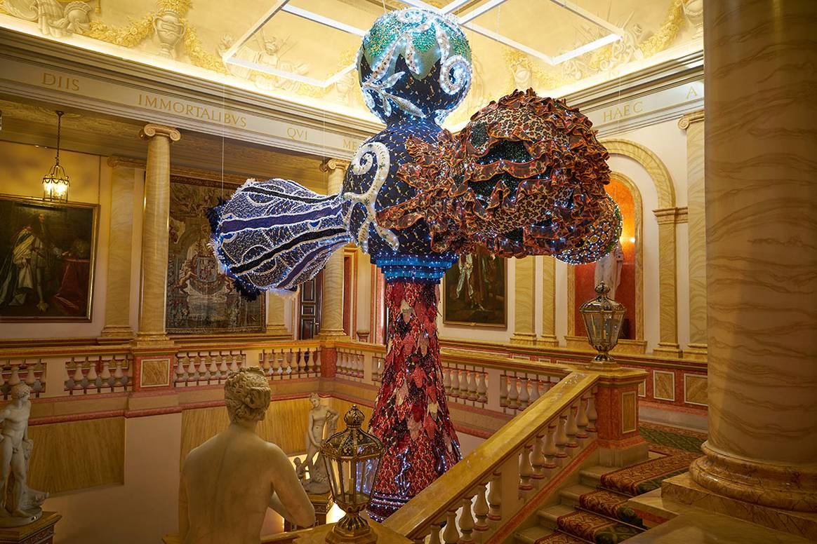 Vista de la exposición “Flamboyant. Joana Vasconcelos”, en el Palacio de Liria del 14 de febrero al 31 de julio de 2025.