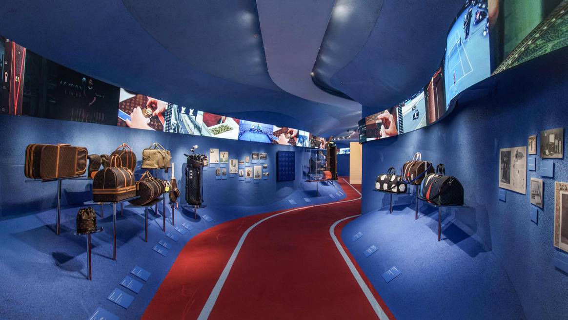 Ausstellung zum Thema Sport im The Louis in Shanghai.
