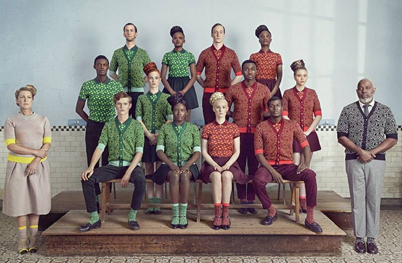 Mosaert: 'Engels school uniform en Afrikaanse prints'