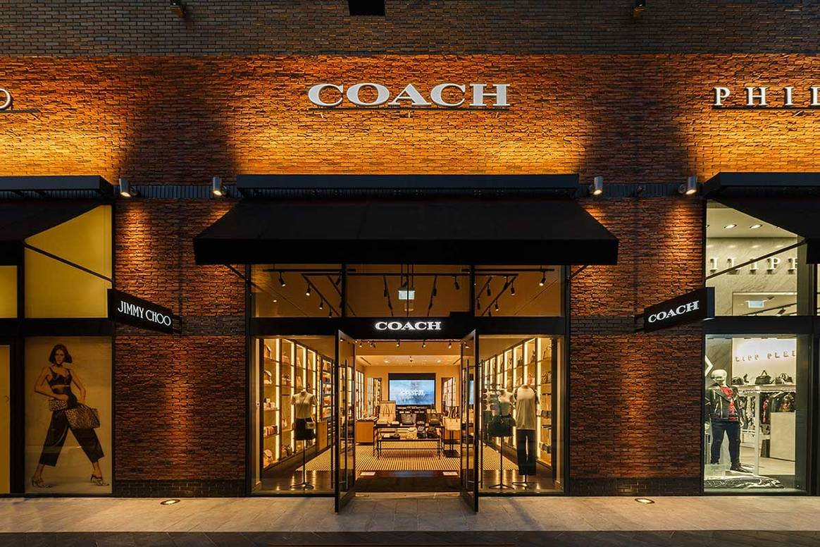 В России открыты первые аутлеты брендов Karl Lagerfeld и Coach