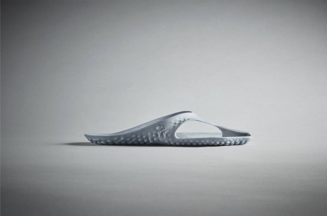 Vivobarefoot VivoBiome Tabi Gen 01 sandal