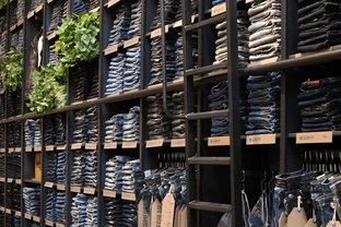 Kijken: Flagshipstore Jeans Centre Den Haag