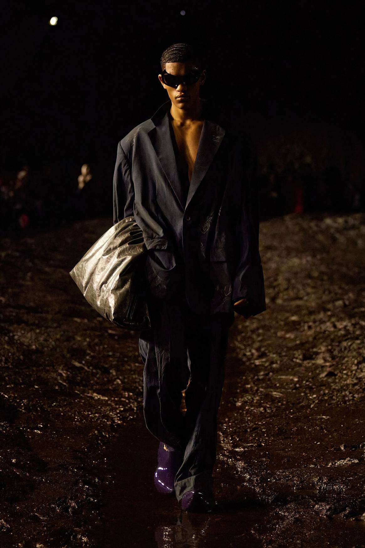 Photo Credits: Balenciaga, desfile de presentación de la colección prêt-à-porter para hombre y mujer para Verano 2023.